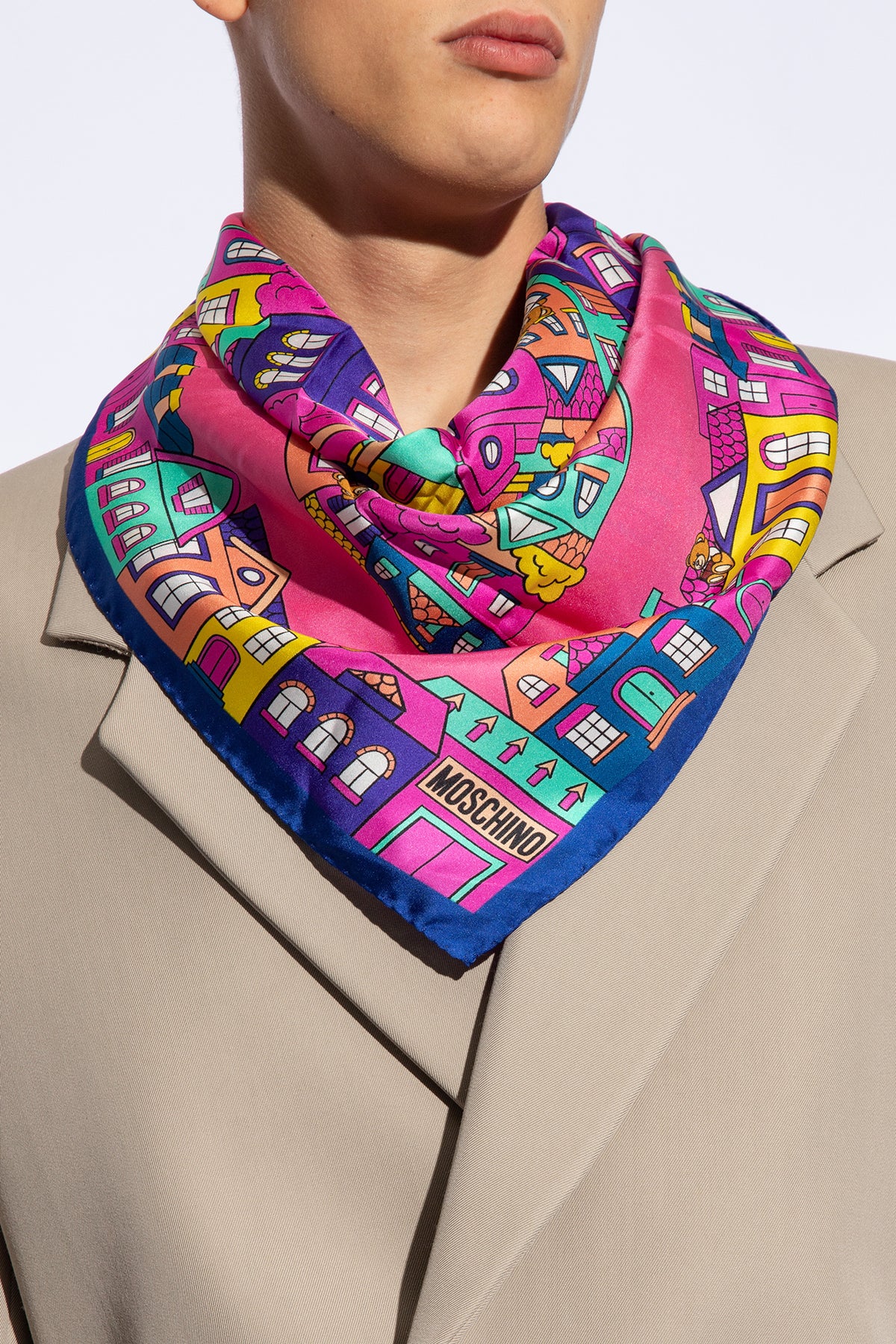 Moschino foulard seta – carianicento