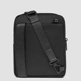 Piquadro borsello a tracolla in tessuto con finiture in pelle porta iPad®