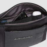 Piquadro marsupio in tessuto con finiture in pelle